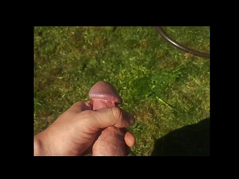❤️ Hottie sħun gets pussy roża tagħha fucked u cums bi squirt fi ġnien tas-sajf ️ Porn anali lilna ❌❤
